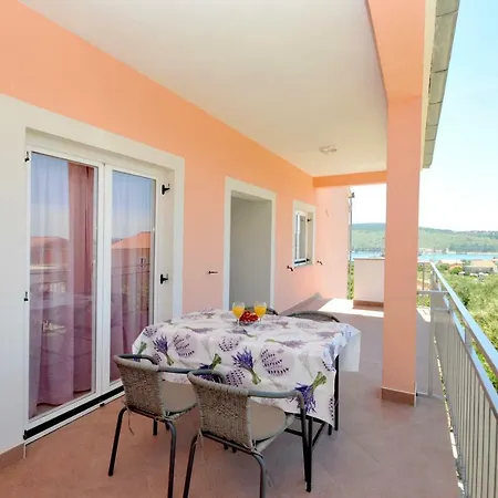 Apartment Mira Trogir Exterior photo
