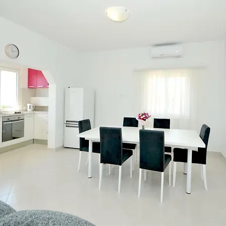 Apartment Mira Trogir Exterior photo