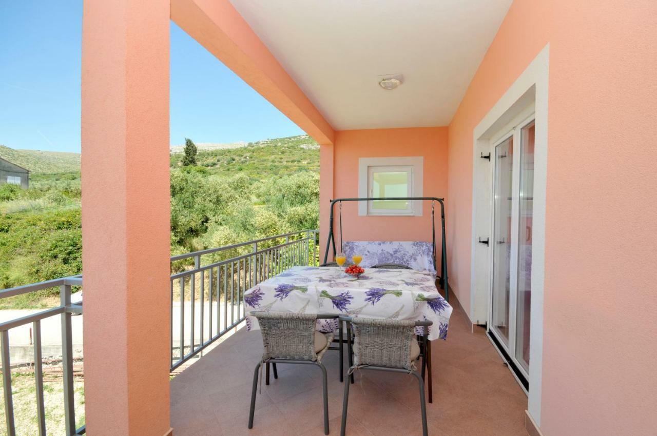 Apartment Mira
